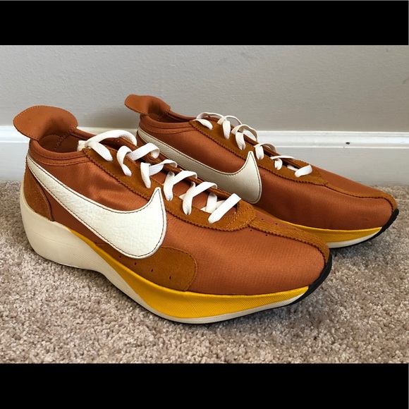 nike moon racer orange